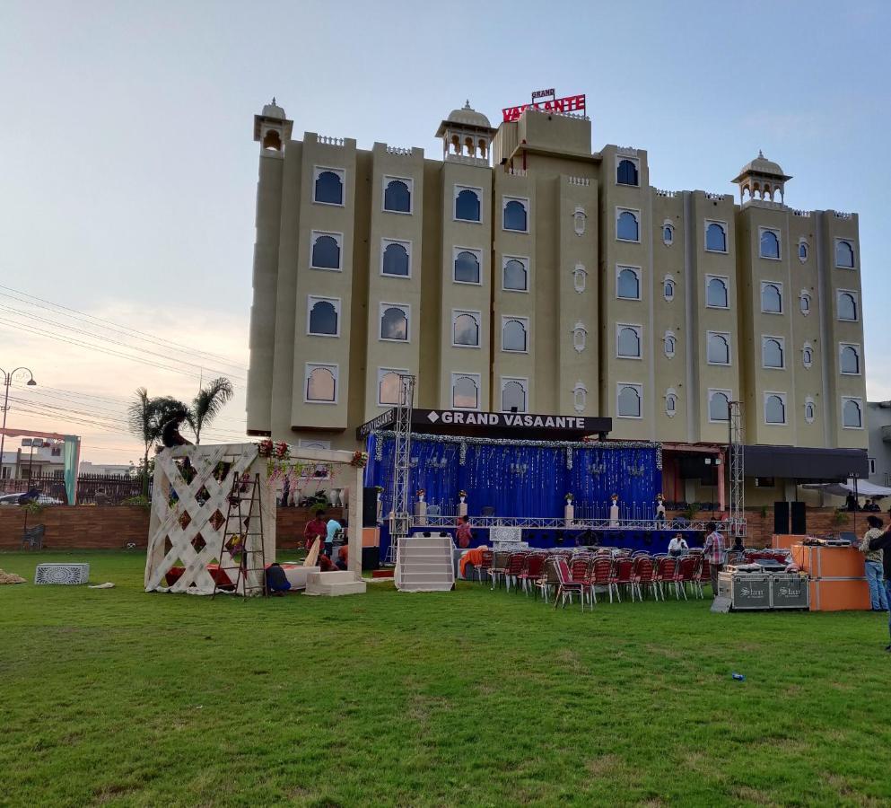 Hotel Grand Vasaante Bhilwara Екстер'єр фото